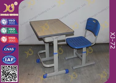 Chine La position libre de plancher réglable de taille badine la chaise de bureau d'école avec le repos de pied fournisseur